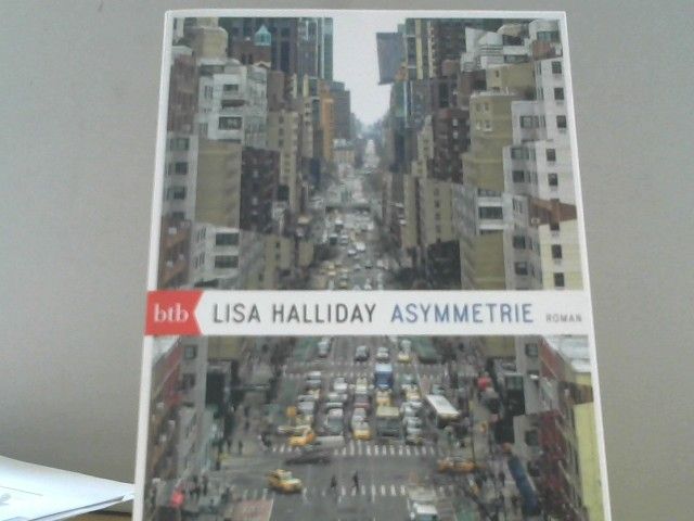Lisa und Stefanie Jacobs Halliday: Asymmetrie : Roman